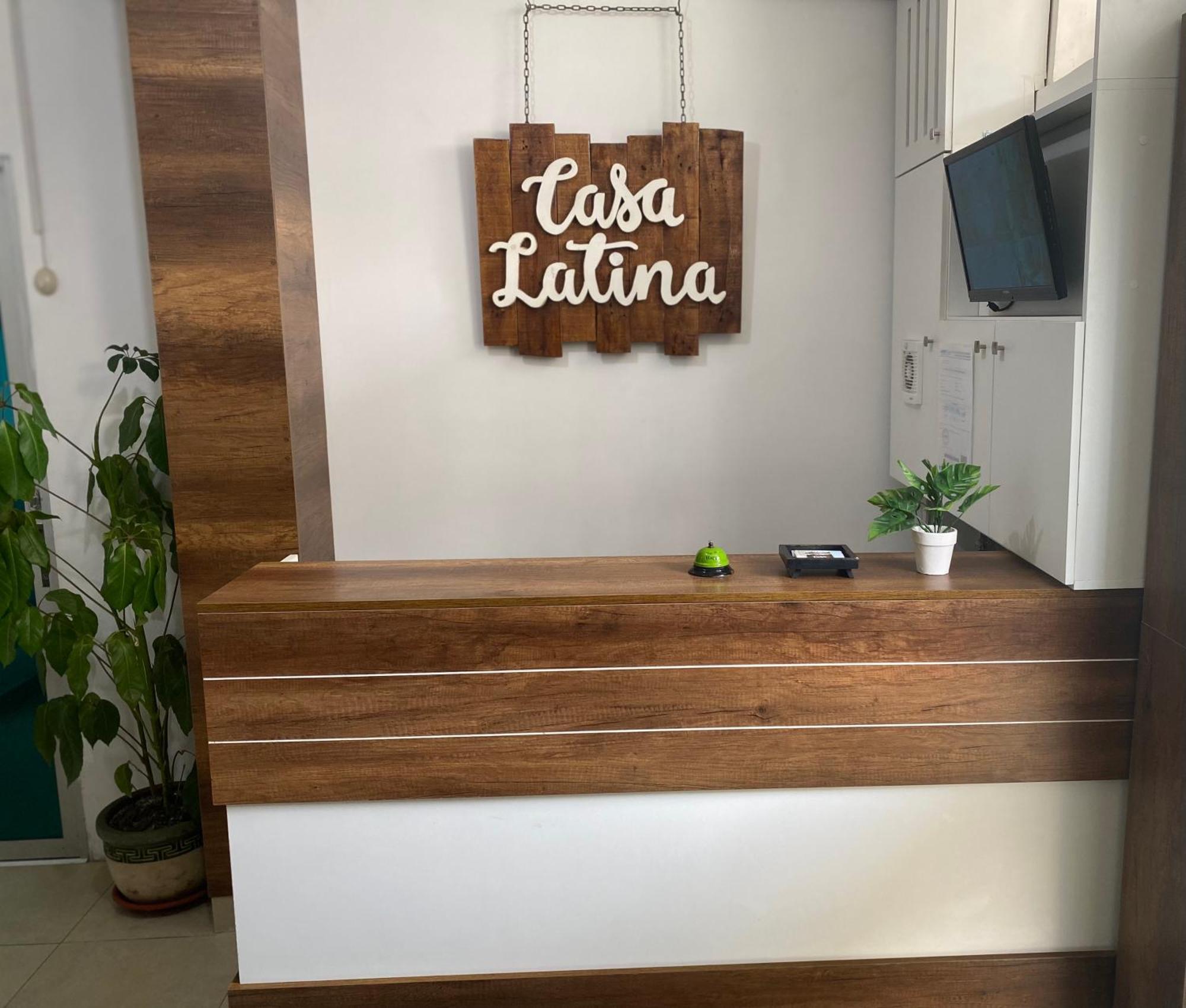 Hotel Casa Latina Manta Buitenkant foto